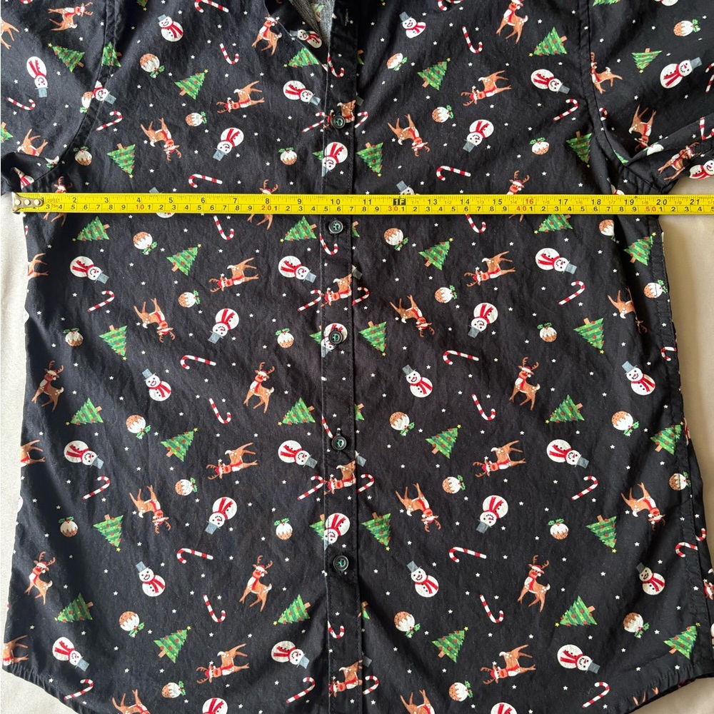 Denim & Flower Ricky Singh Holiday Shirt M Short Sleeve Button Reindeer Snowman - Picture 3 of 6